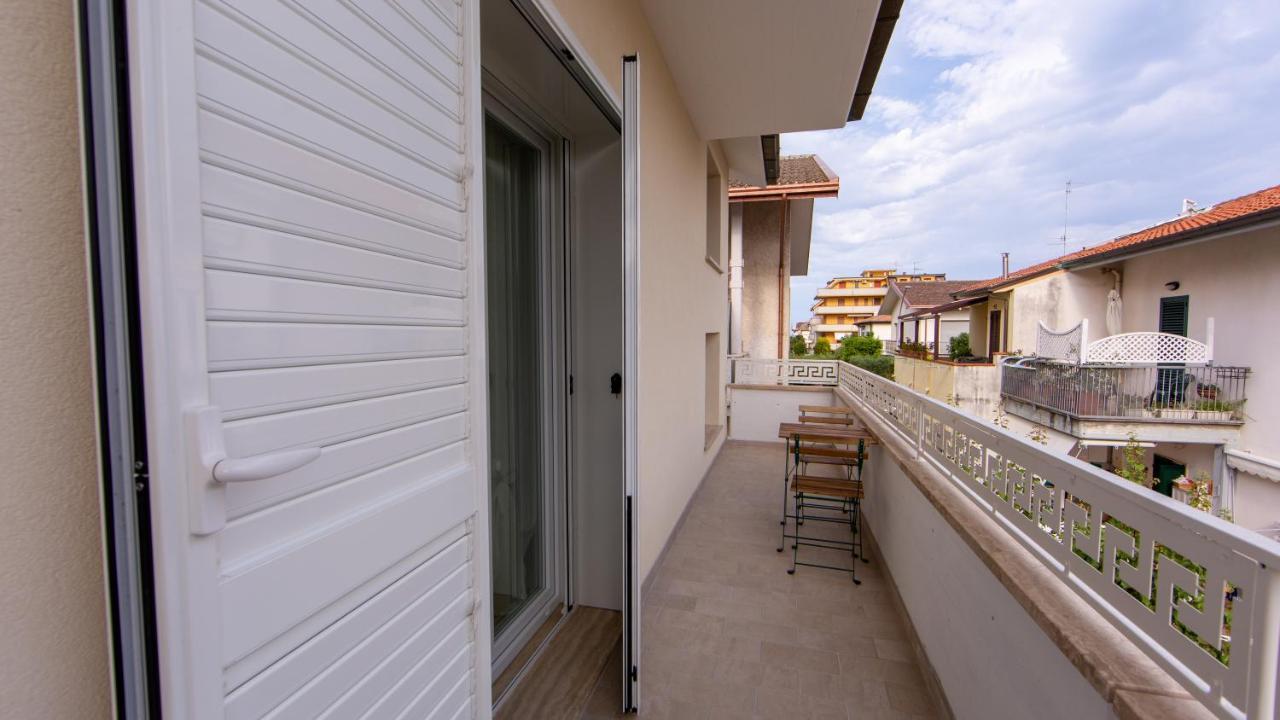 Aria Di Sale Bed and Breakfast Martinsicuro Buitenkant foto